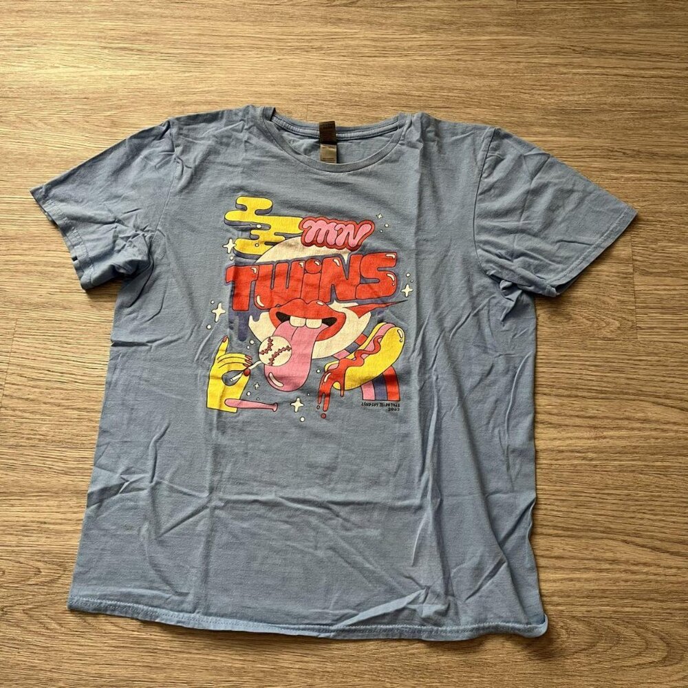 Minnesota Twins ARTIST SERIES T-Shirt Lindsey Pop Art Limited Edition SGA 2022